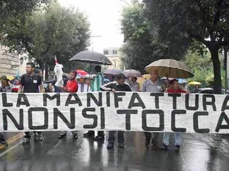 MANIFESTAZIONE A LECCE 