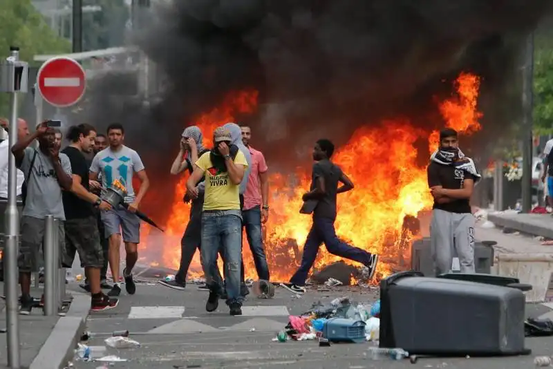 manifestazione anti ebraica in francia 3