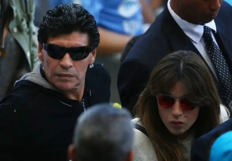 maradona con la figlia a belo horizonte