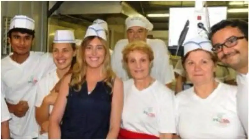 maria elena boschi festa dell unita