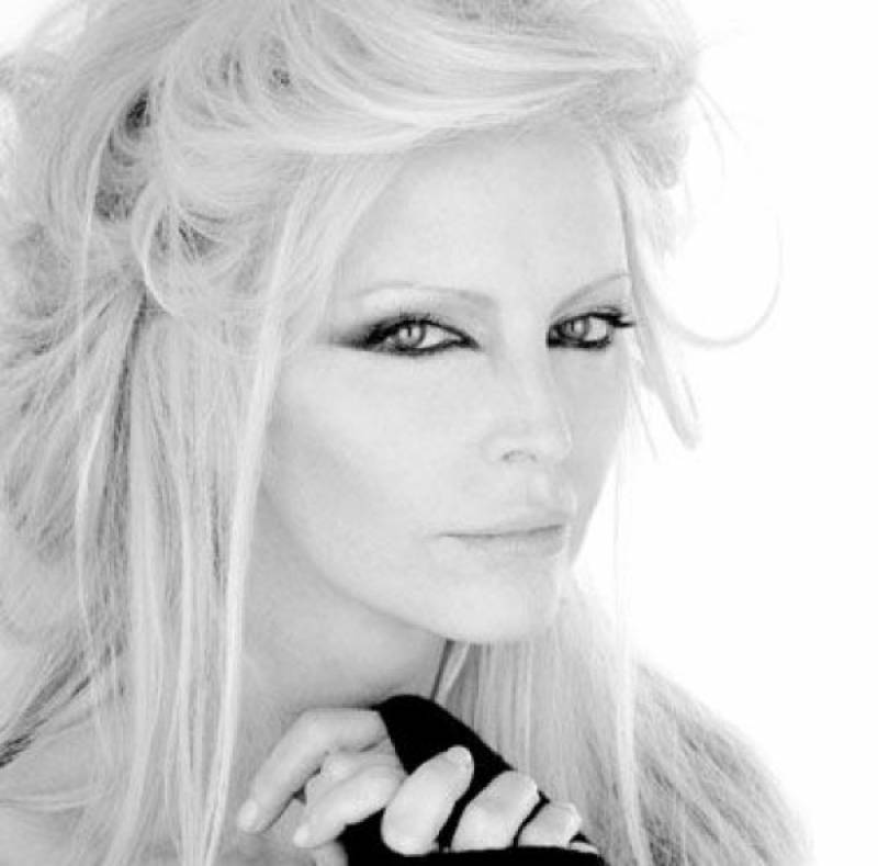 Патти. Patty pravo 1977. Патти право итальянская певица. Double Patty (2021.