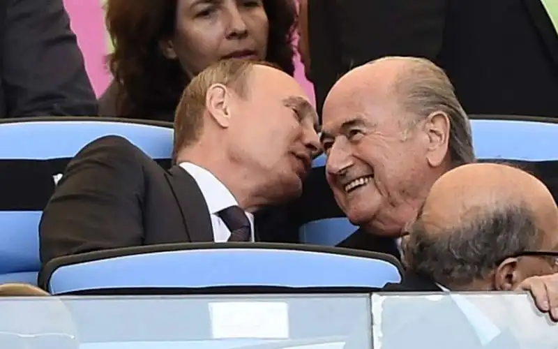 putin e blatter sugli spalti del maracana