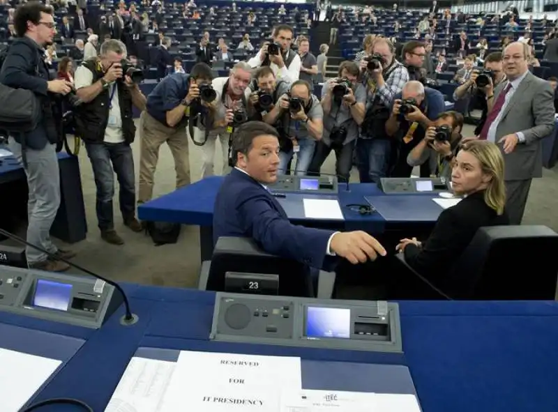 renzi e mogherini ca9c8e43b75da51ee1b8e04a40ed4ddb