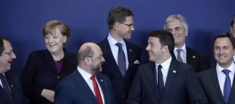 renzi parlamento europeo schulz merkel