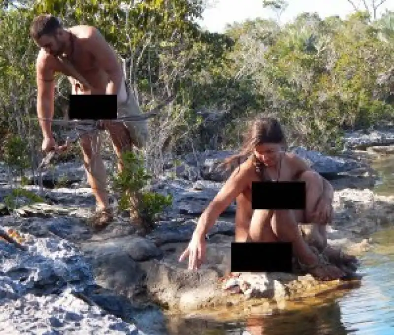 scena da naked and afraid