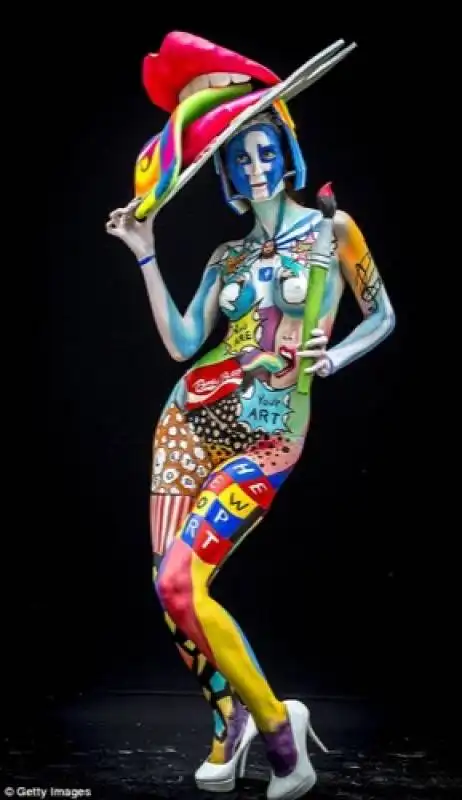 tela umana pop art alworld bodypainting festival