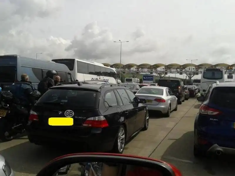 tunnel nella manica   guasto al treno  4