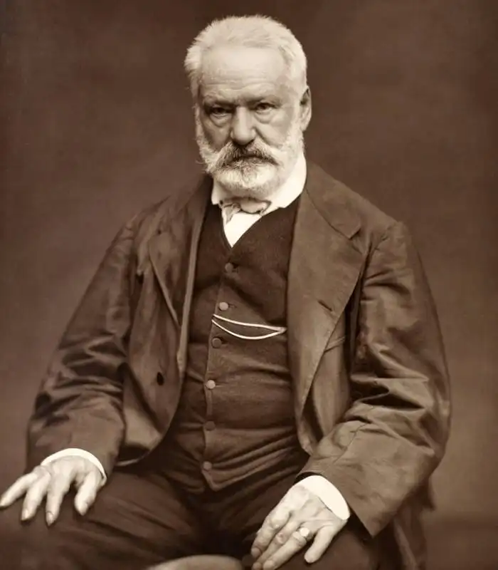 VICTOR HUGO