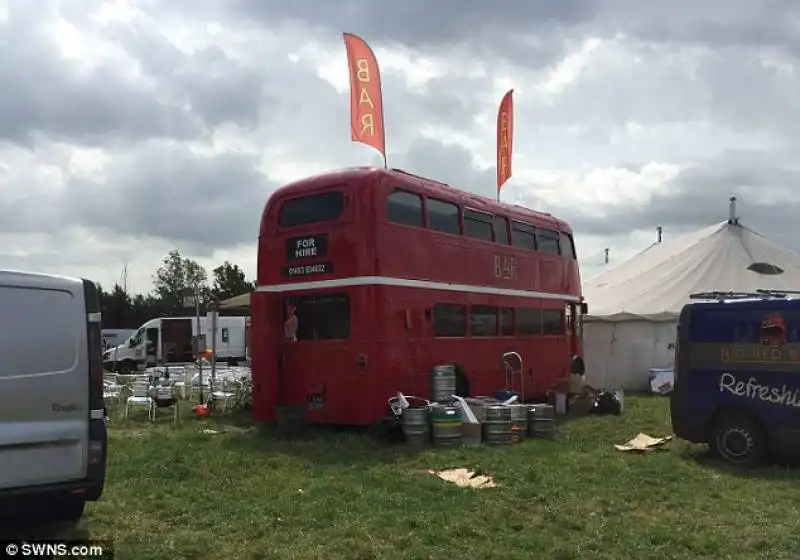 bar al festival degli scambisti