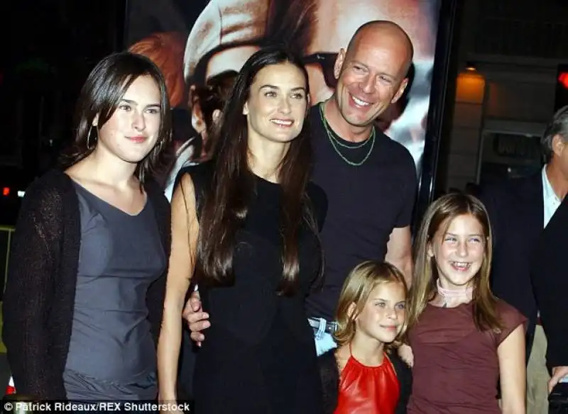 demi moore con bruce willis e figlie