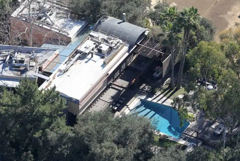 DEMI MOORE VILLA 2