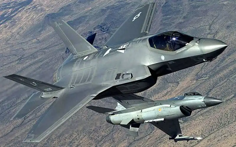 f35 e f16