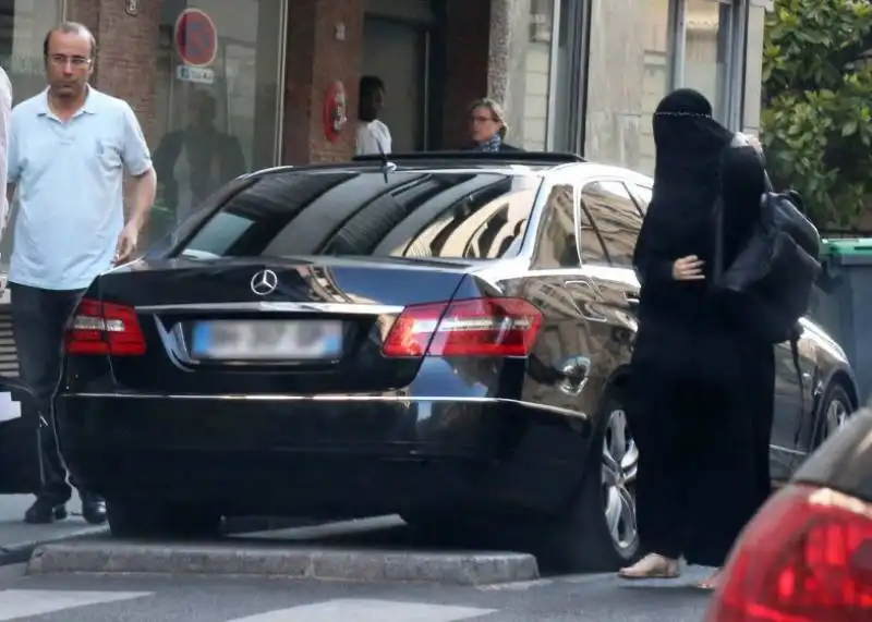 gisele bundchen col burqa dal chirurgo plastico  7