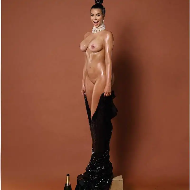 kim kardashian paper mag