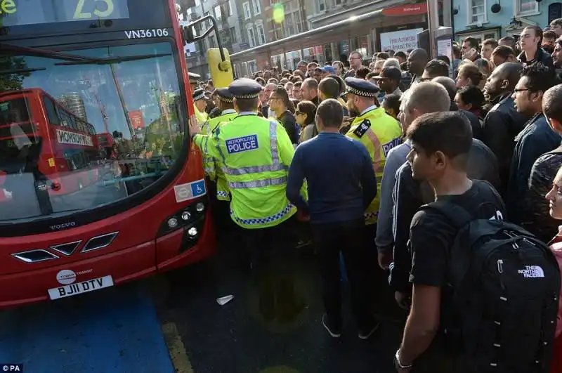 londra alle prese con lo sciopero della metro  22