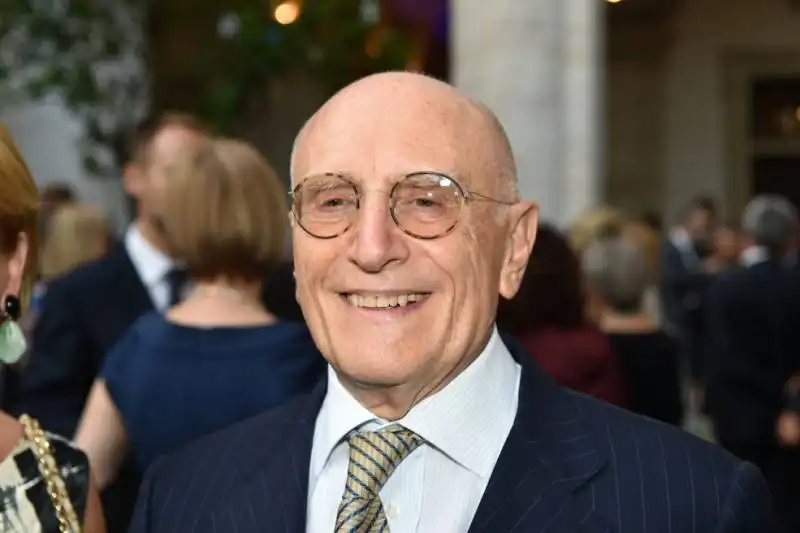 mario vattani