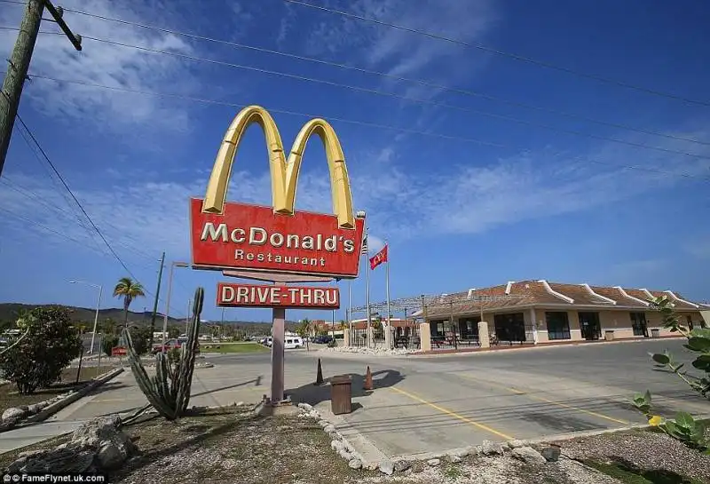 mcdonald di guantanamo