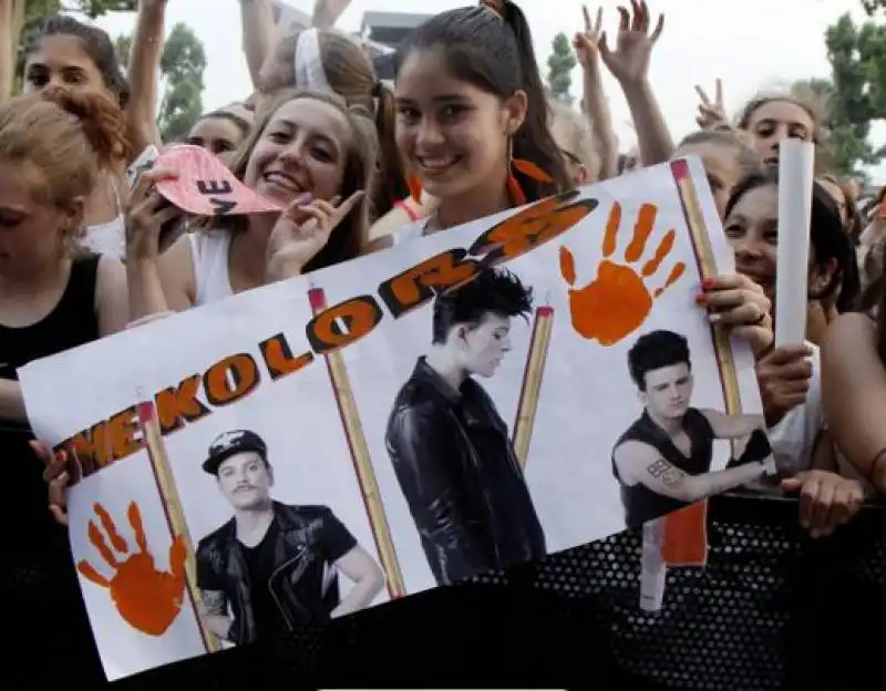 THE KOLORS FAN