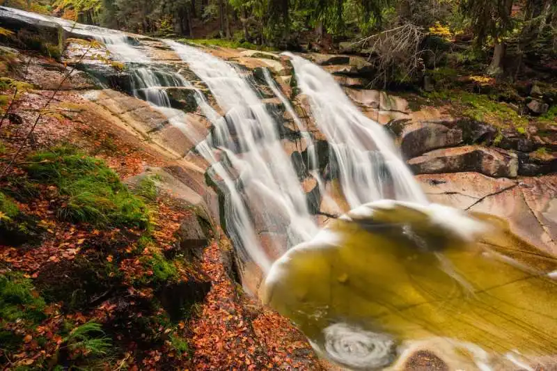  11   mumlavsky waterfall in repubblica ceca