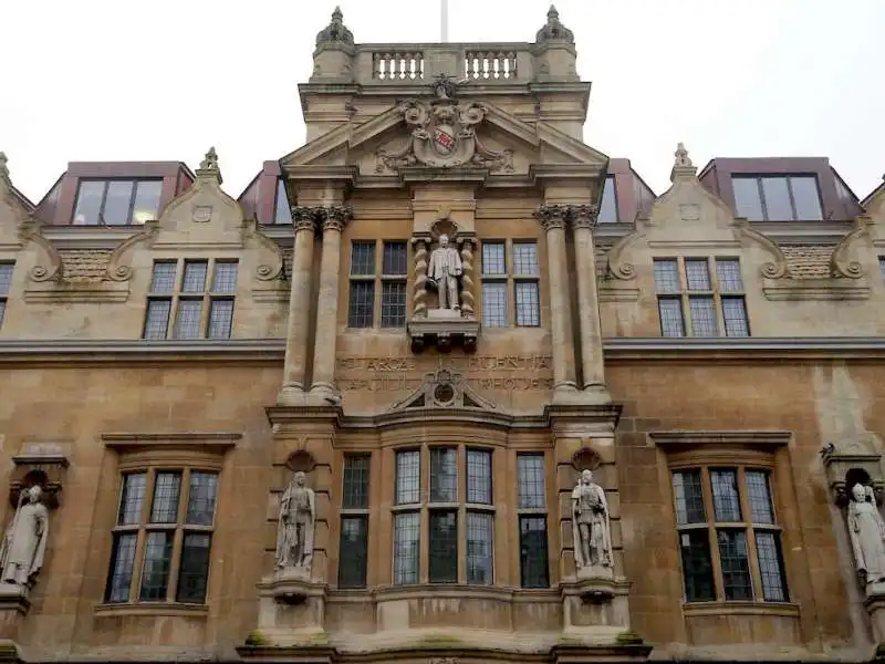 3 - University of Oxford 