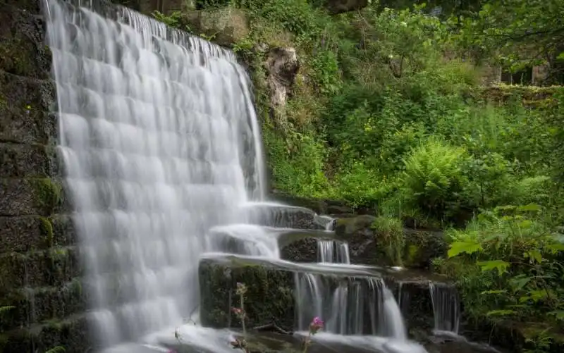 9   lumsdale falls uk