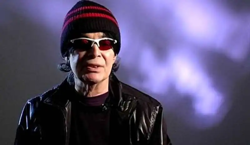 ALAN VEGA 2