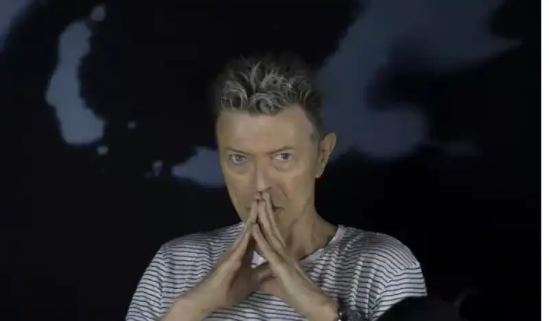 BOWIE