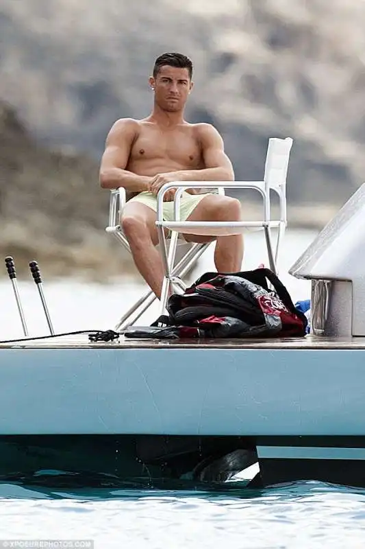 cristiano ronaldo a ibiza  