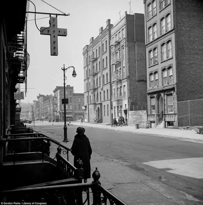 harlem di gordon parks 12