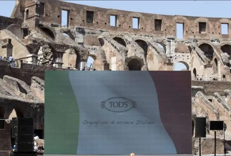 il logo tods al colosseo