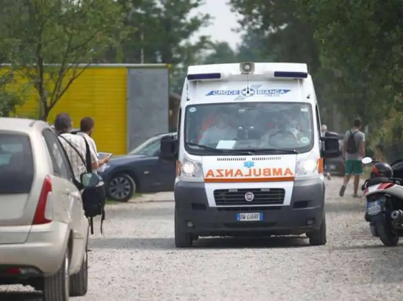 LIVORNO MORTA LA BIMBA DIMENTICATA IN AUTO