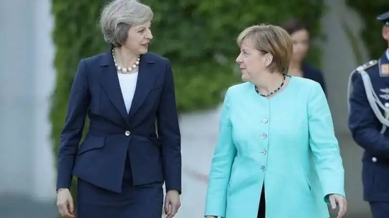  MAY E MERKEL A BERLINO