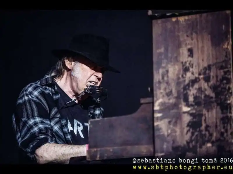 neil young 2