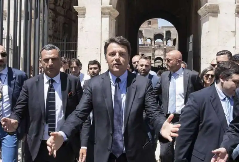 renzi alla presentazione dei lavori al colosseo 4