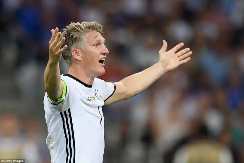 schweinsteiger sul campo  4