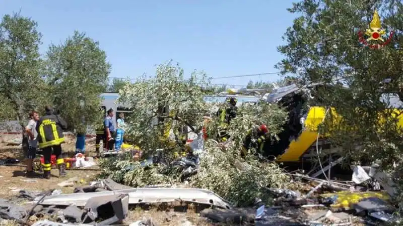 SCONTRO TRA DUE TRENI IN PUGLIA