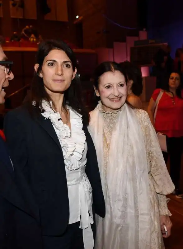 virginia raggi e carla fracci