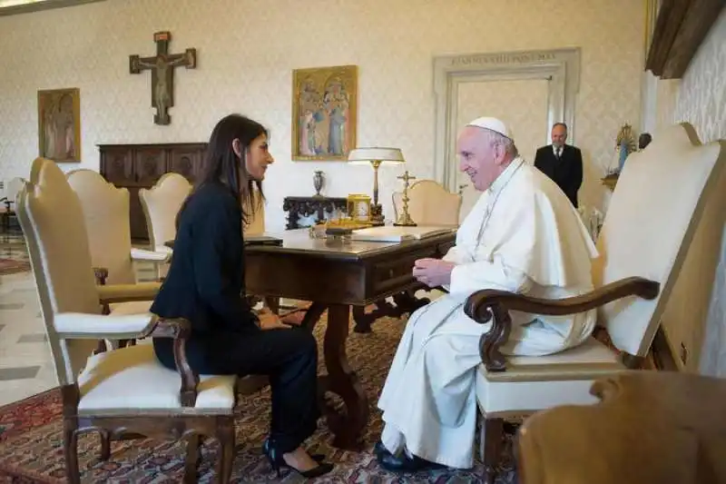 VIRGINIA RAGGI E PAPA BERGOGLIO