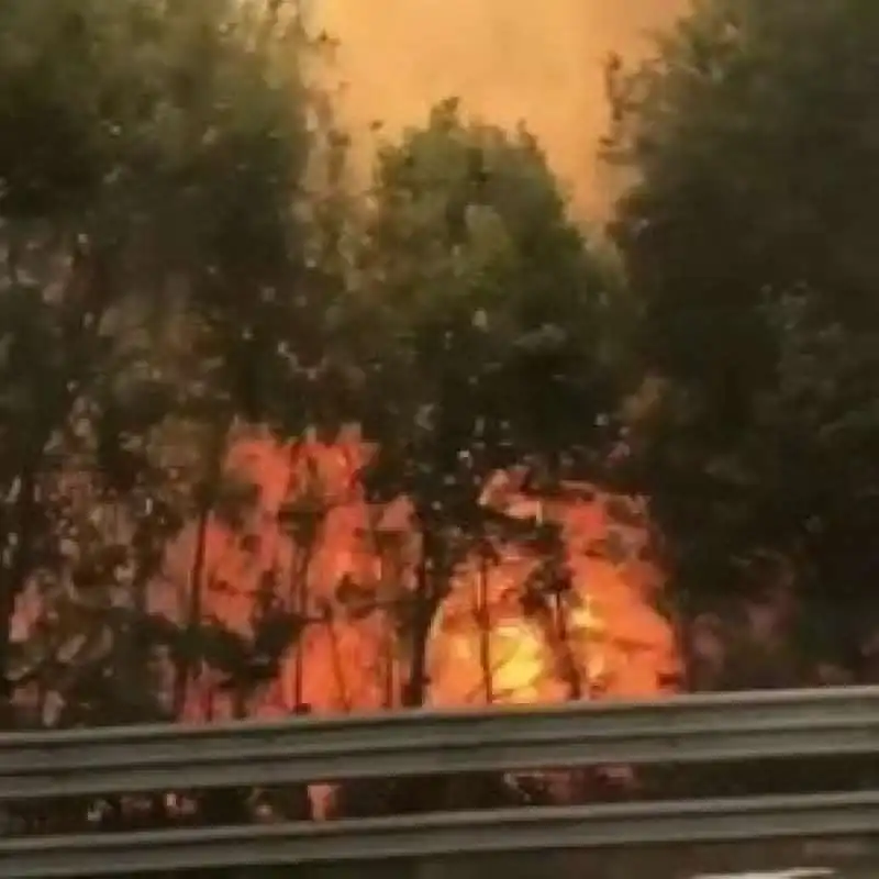 AUTOSTRADA A1 INCENDIO