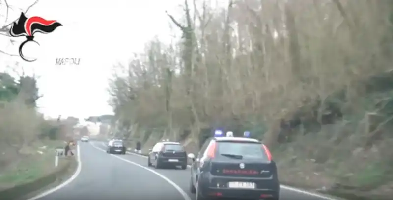 CARABINIERI - MASSA LUBRENSE RAPINA IN VILLA