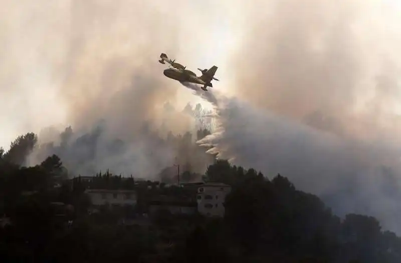 COSTA AZZURRA INCENDI