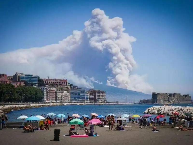 fiamme vesuvio5