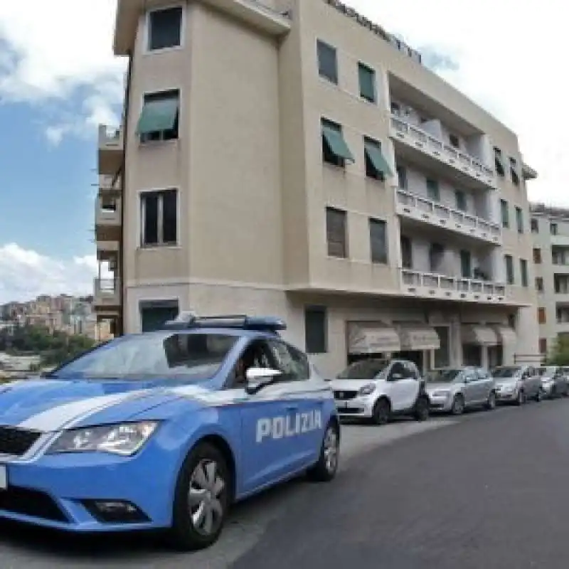 GENOVA POLIZIA