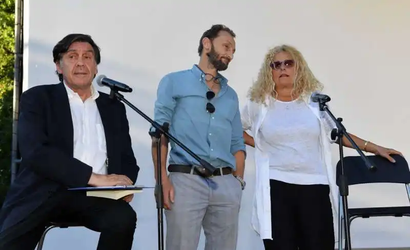 giorgio gosetti  pierfrancesco e elisabetta villaggio (1)