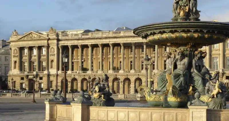 HOTEL CRILLON