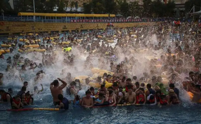 in piscina a wuhan