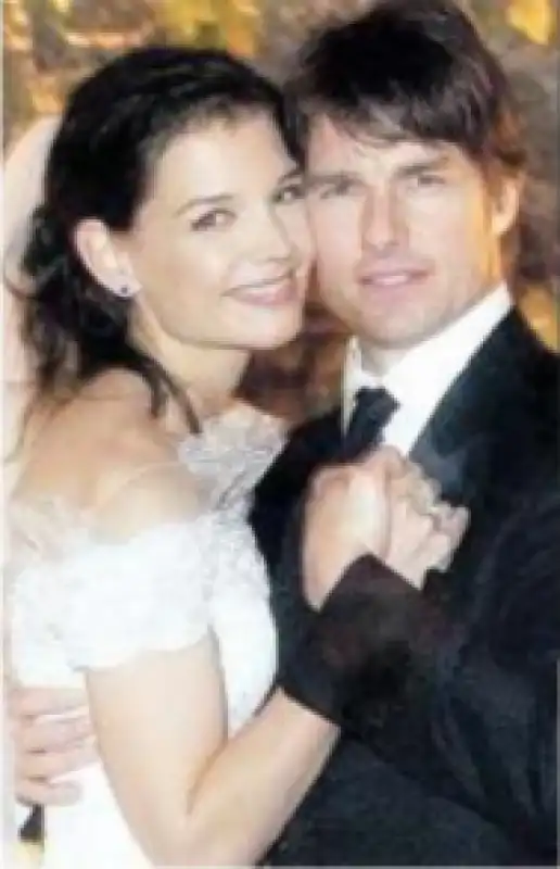 KATIE HOLMES TOM CRUISE