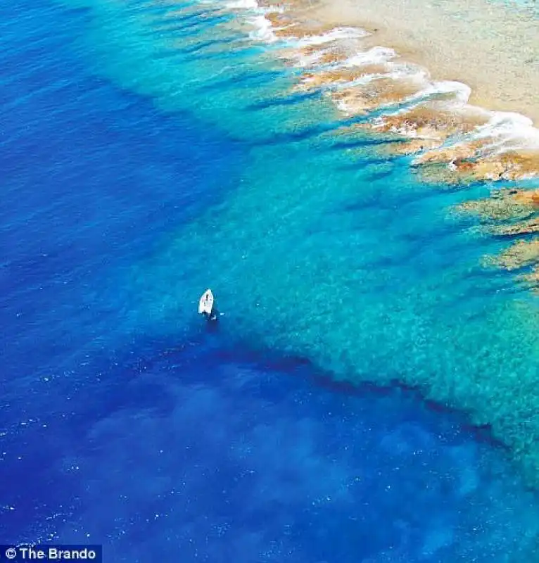 la spiaggia di the brando hotel