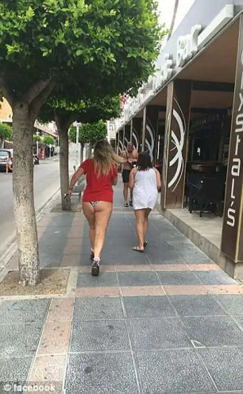 maga walk of shame copia 4