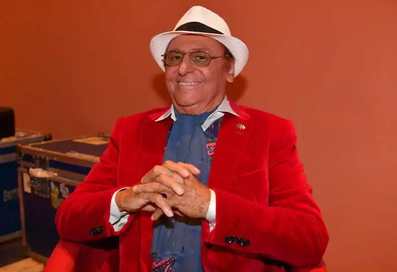 renzo arbore prima del concerto  (1)